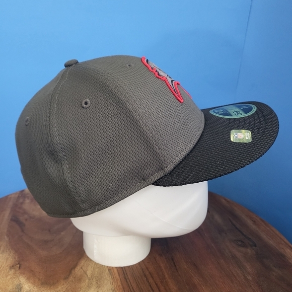 Tampa Bay Buccaneers Baseball Cap Low Profile Hat Fitted Size 7 1/8 New - Picture 5 of 12